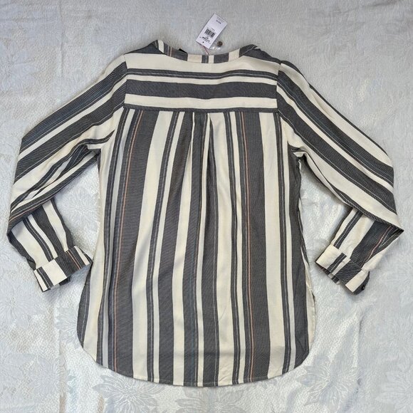 Daytrip from Buckle Henley Long Sleeve Striped Long Shirt - Picture 6 of 15